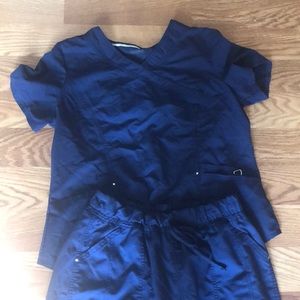 Scrubs set